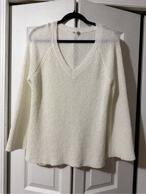 Tribal Jeans V-Neck White Knit Sweater - L
